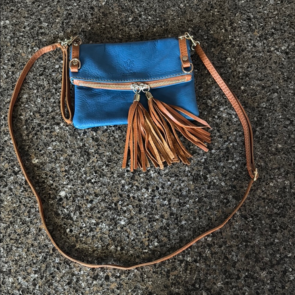 Vera Pelle Blue and Tan Crossbody Genuine Leather Foldout Bag w/wristlet
